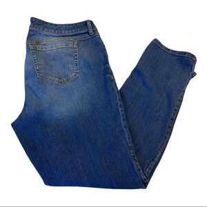 Torrid Distressed Women’s Size 18 98% Cotton 2% Spandex Jeans Cut# 202087